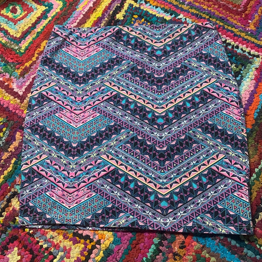 Aztec mini skirt